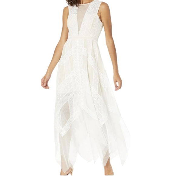 BCBGMAXAZRIA Elegant Flowy White And Cream Sleeveless Lace Cocktail Dress Size 2 - Picture 1 of 9